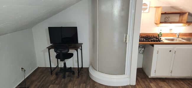 Photo - 110 Betsy Ross Pl