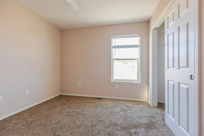Photo - 4 Bedroom 2.5 bath Beautiful Home