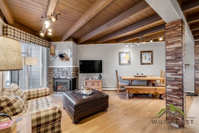 Photo - Treehouse Condo - 2 Bedroom/2 Bath Inviting Condo w/All Utilities On Bus Route