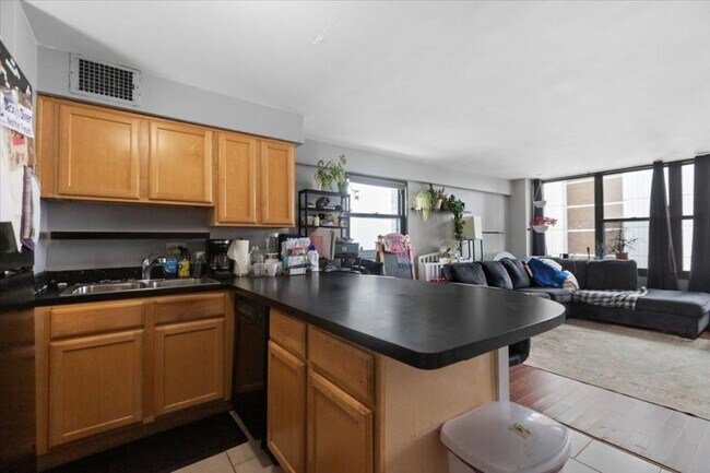 Photo - 1 bedroom in Chicago IL 60660 Unidad 2112