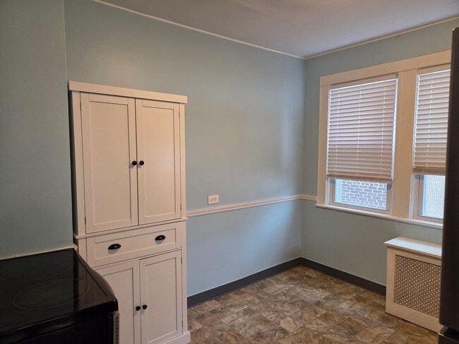 Photo - 1594 Union St