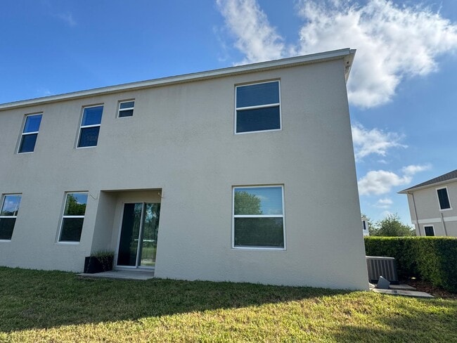 Building Photo - Gated Plant City Gem – Fully Upgraded Home- Resort Style Amenities