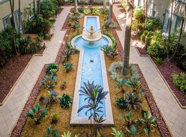 Photo - 533 NE 3rd Ave