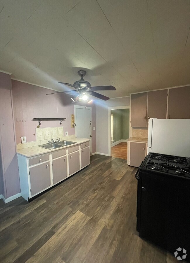 Building Photo - Birch Unit 3 Rental