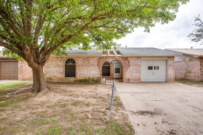 Building Photo - Nicely updated 2/1/1 in Frenship