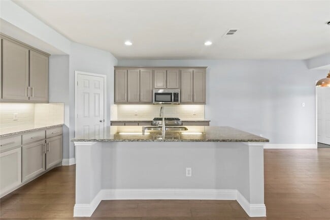 Photo - 4424 Overbrook Dr