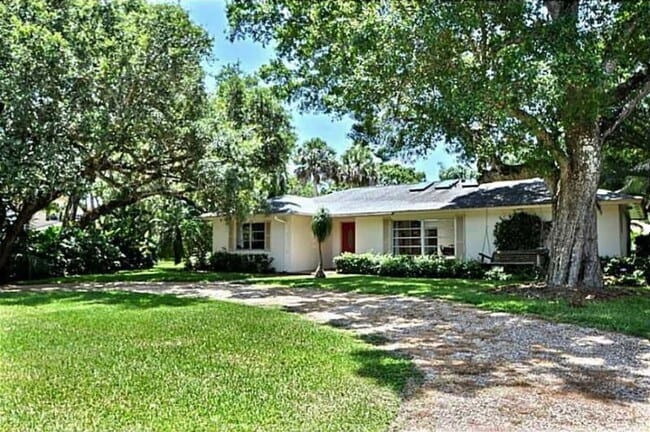 Building Photo - 2736 Whippoorwill Ln