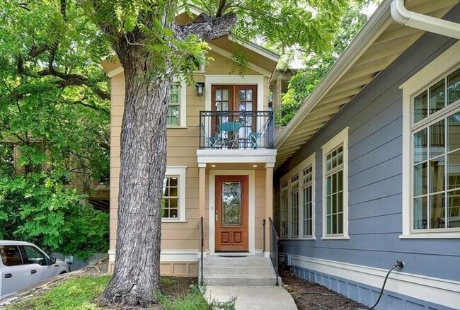 Building Photo - 1107 Nueces St