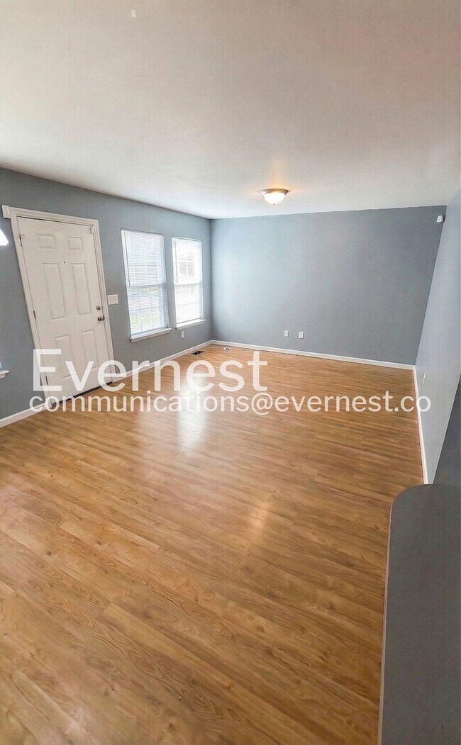 Photo - 2167 Edmund Ave