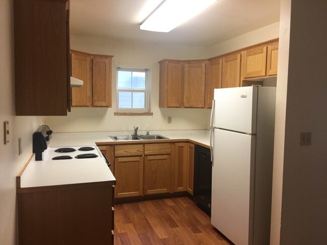 Photo - 127 Hunters Way