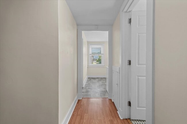 915 Chartiers Ave Unit 2