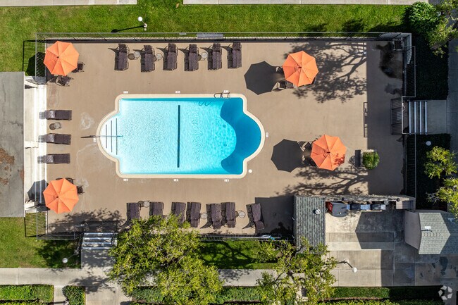 Photo - Kimberly Arms