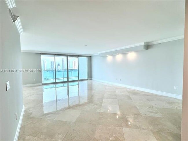 Photo - 3201 NE 183rd St Unit 3201 NE 183rd St # 1805