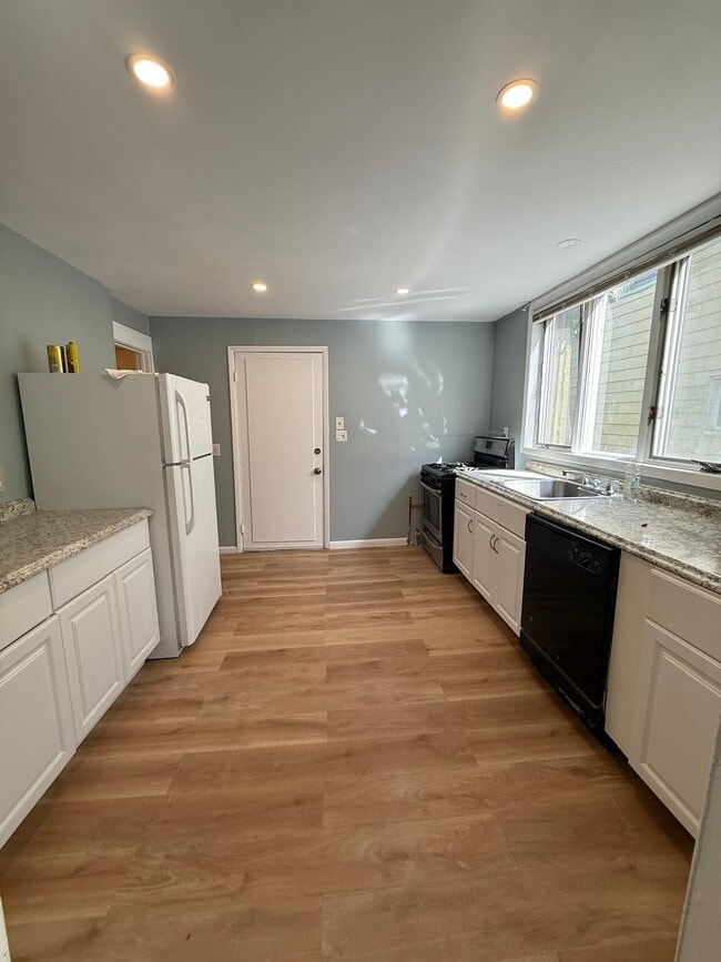Building Photo - 1815 Highland Ave Rental