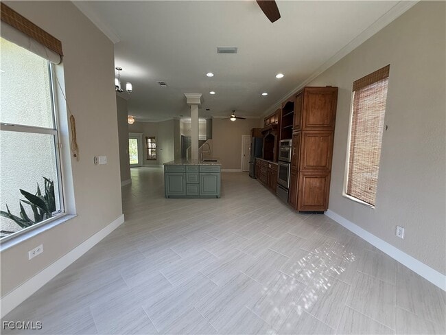 Photo - 8689 Spring Mountain Way