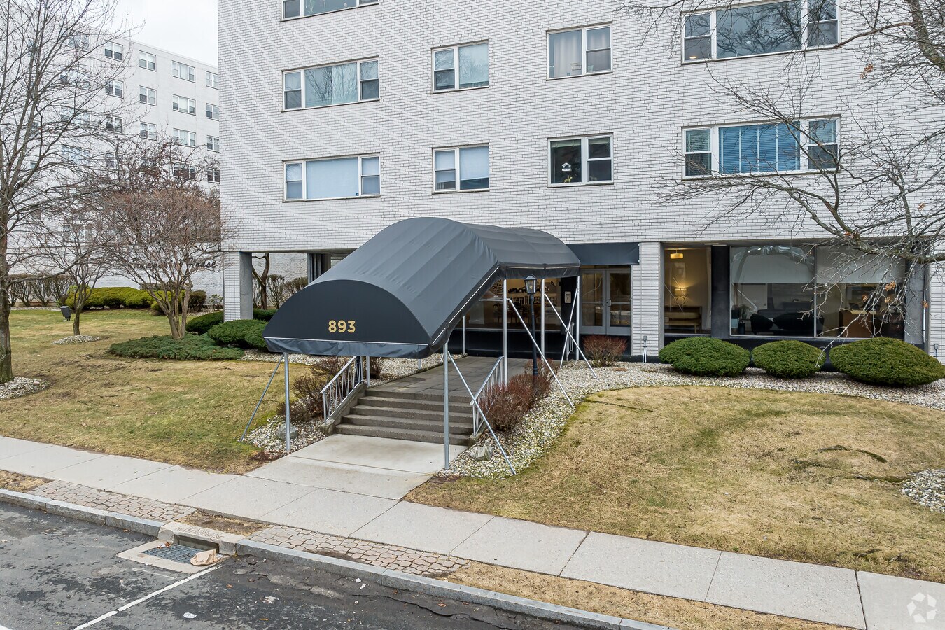 Photo - Hampshire House East & West