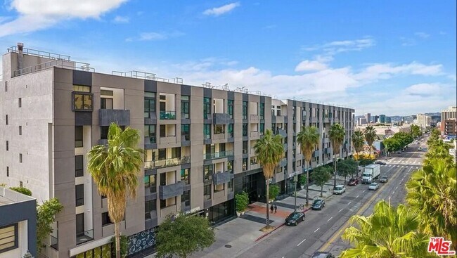 Building Photo - 1234 Wilshire Blvd Unit 415