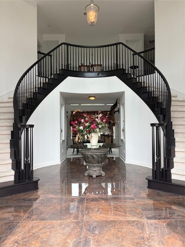 404 Aria Dr