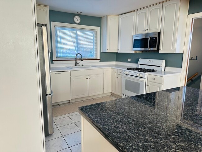 Photo - 9023 Central Ave