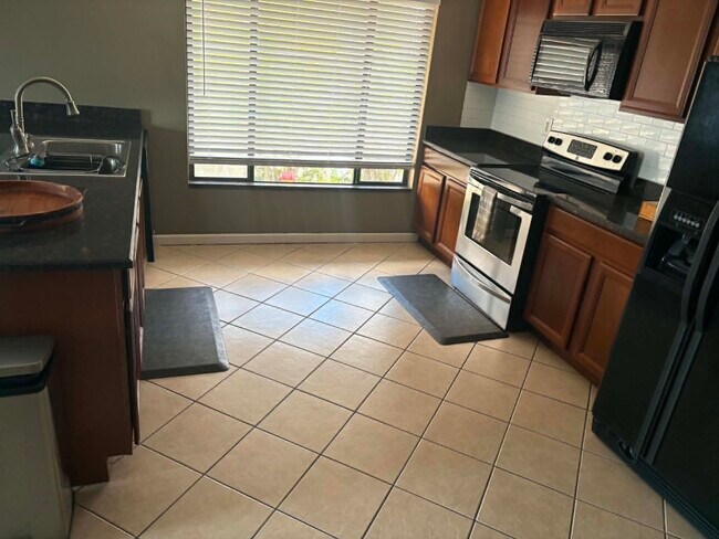 Photo - 16 SW 1st Ave Unidad 16