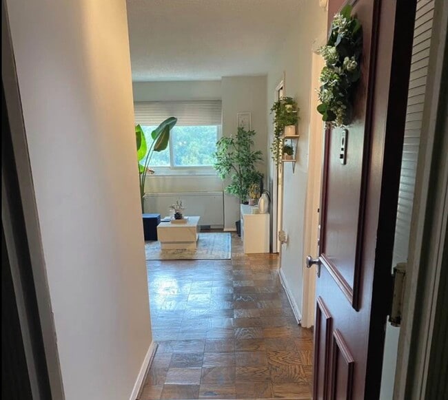 Building Photo - 1225 Martha Custis Dr Unit 1003