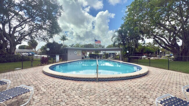 1200 SW 12th Ave Unit 305