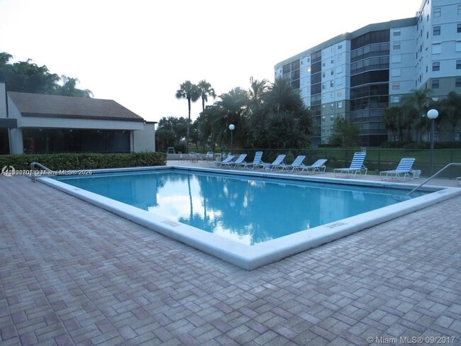 Photo - 2309 S Cypress Bend Dr Unit 113C NICE  1 BEDROOM