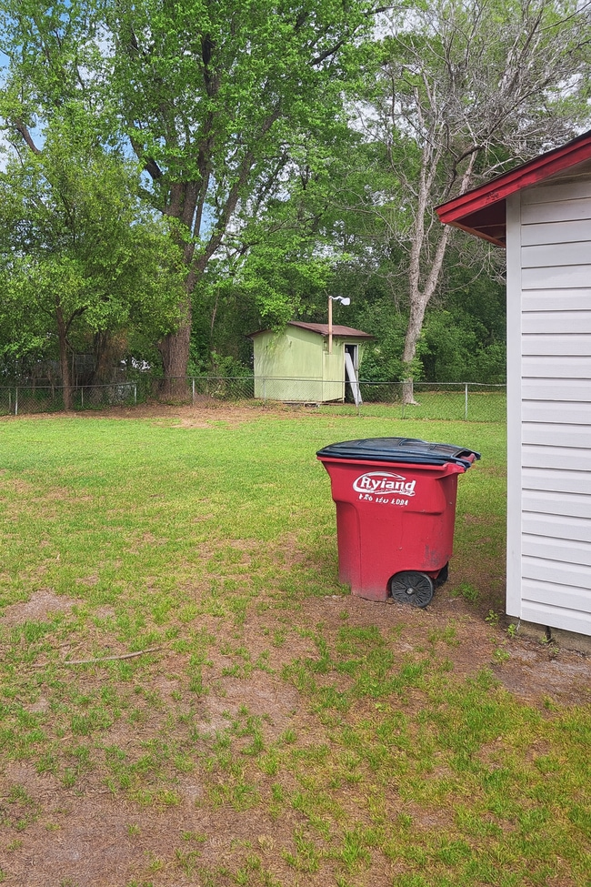 Photo - 2865 Walmar Dr