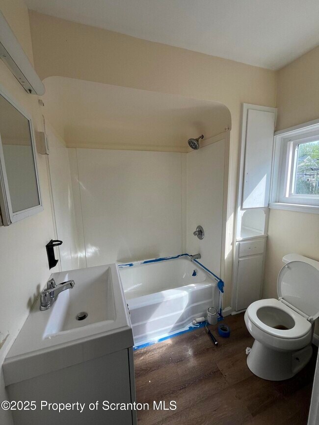 Photo - 1710 Cedar Ave