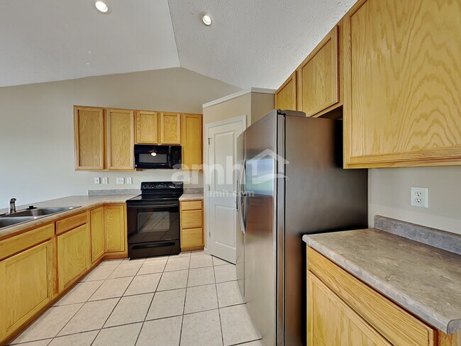 Photo - 300 Water Ridge Ct