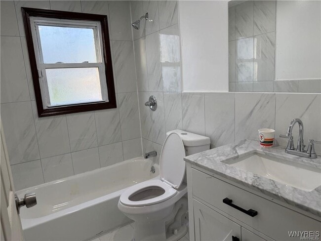 Building Photo - 104 Balbach Dr