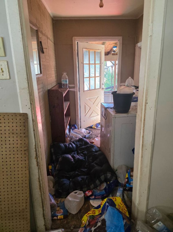 Photo - 2504A Denver St