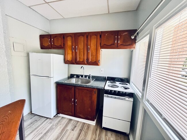 Photo - San Rafael Apartments