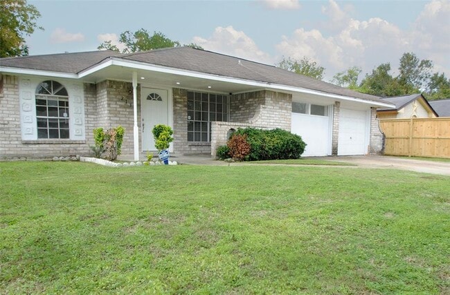 Photo - 2135 Bunzel St Casa