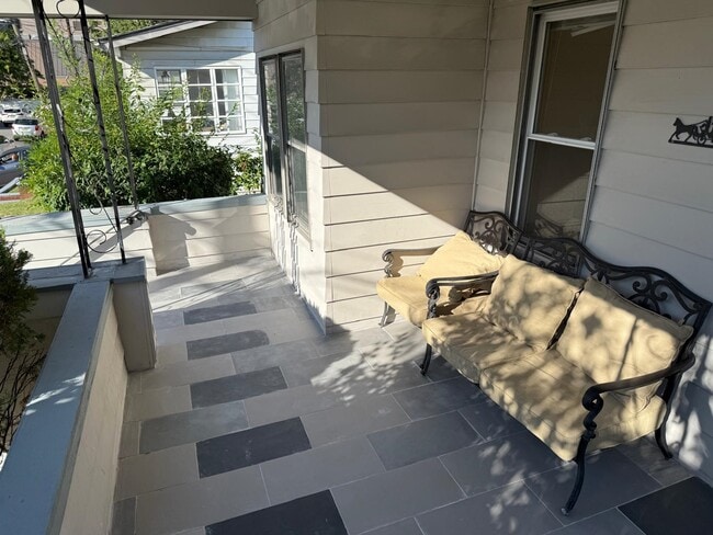 Photo - 263-265-265 E 31st St