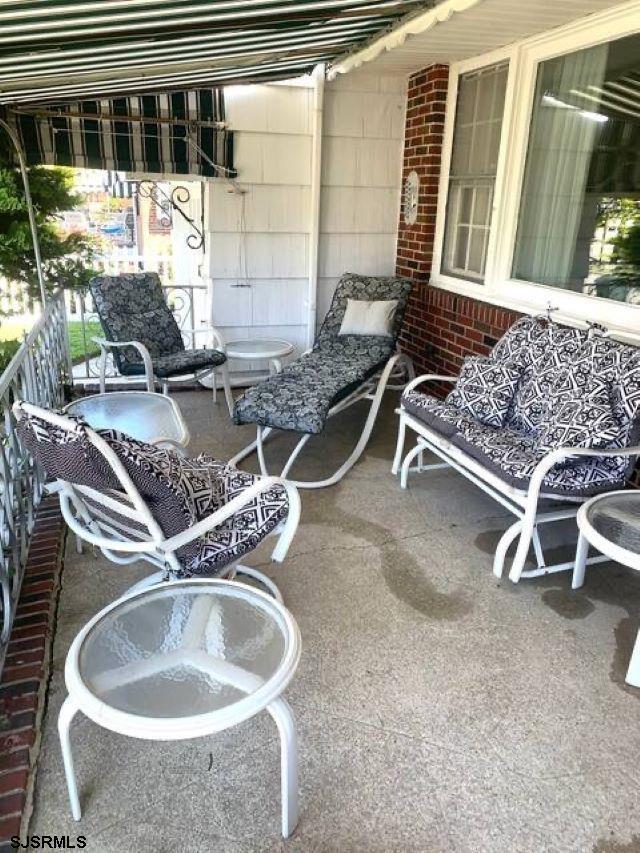 Photo - 121 N Swarthmore Ave
