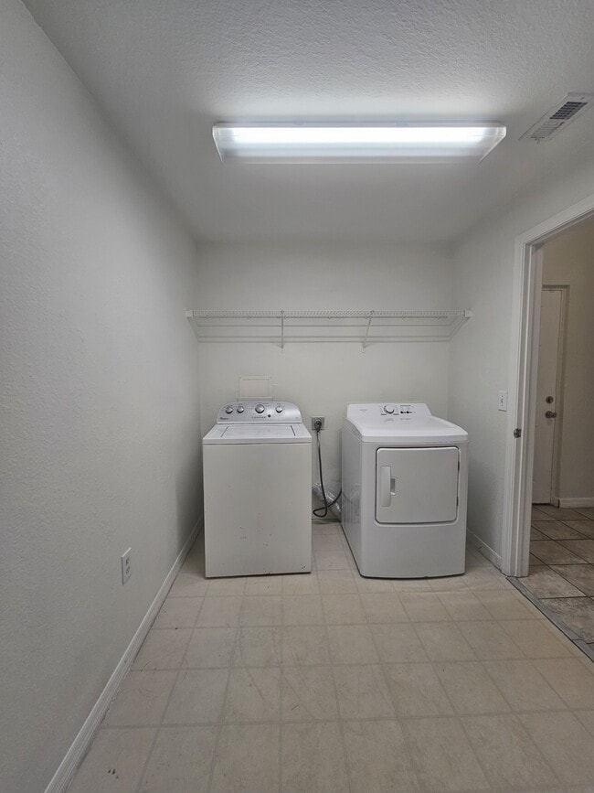 Photo - 7965 Preserve Cir