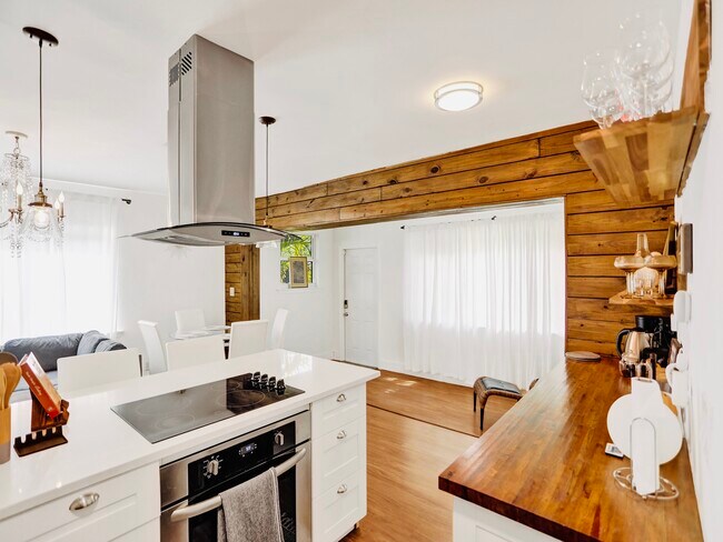 Photo - 1106 NW 7th Ter