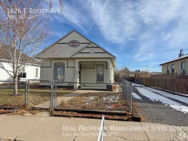 Building Photo - Charming 2-Bedroom Historic Home in the He...