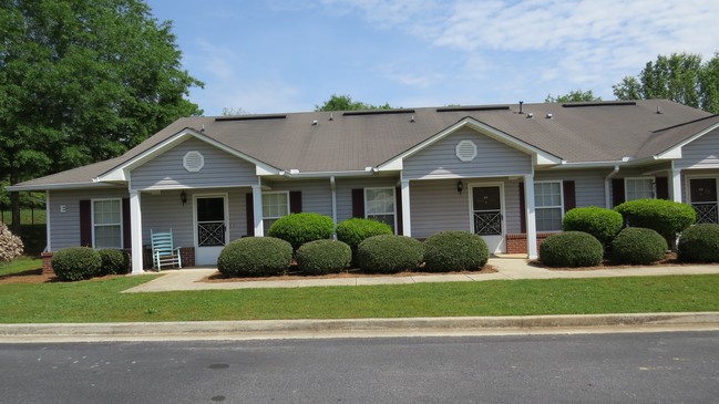 Spring Haven - Spring Haven Apartments