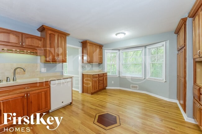 Photo - 10342 Walmer St