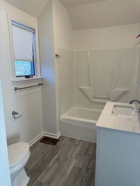 Photo - 6 Mayhew St Unidad 1L