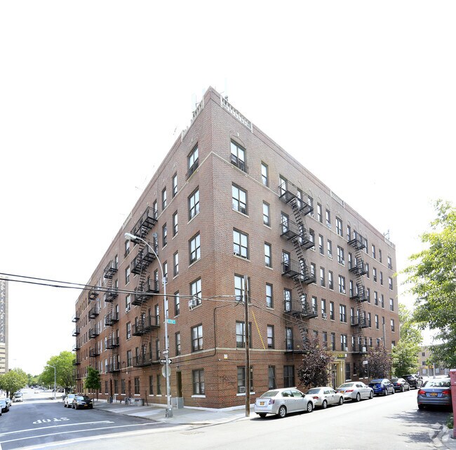 Photo - 2015 Southern Blvd