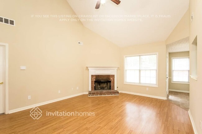 Photo - 180 Eastfield Ct