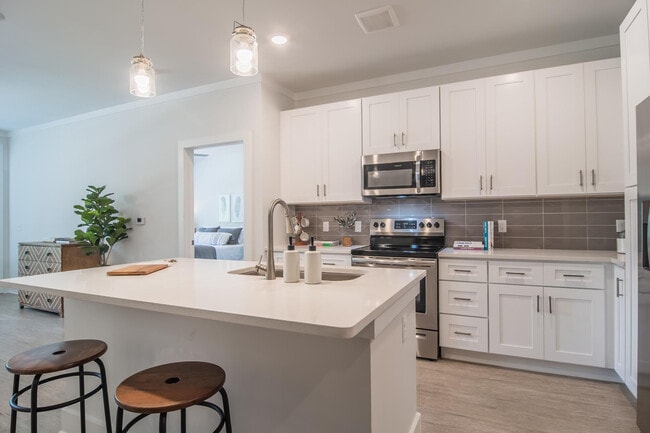 The Heron at River Island apartments — community photo