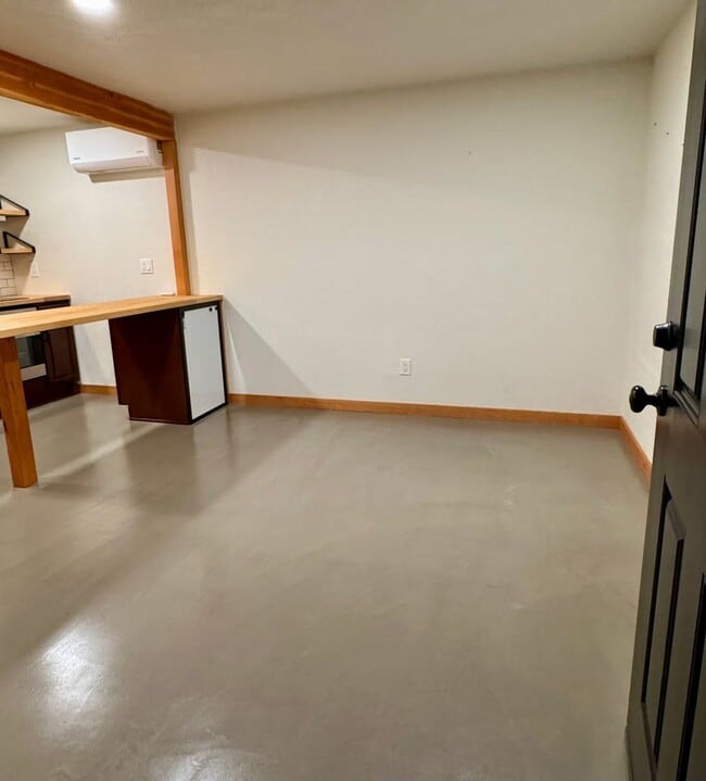 Photo - Charming 1BR in Convenient Eugene Location!