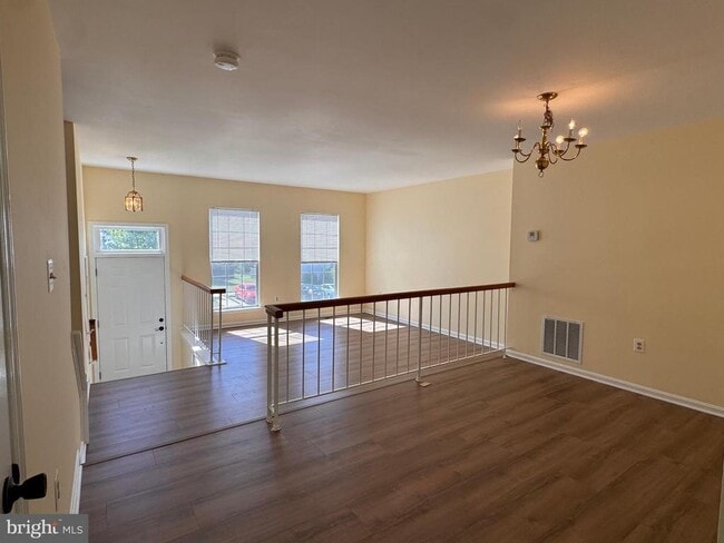 Photo - 14803 McKnew Rd