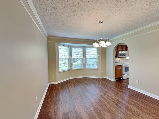 346 Pinecrest Ct