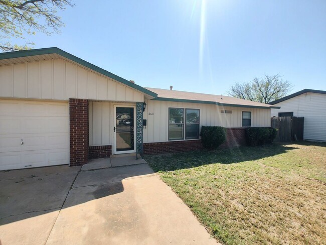 Photo - Charming 3 Bedroom Home