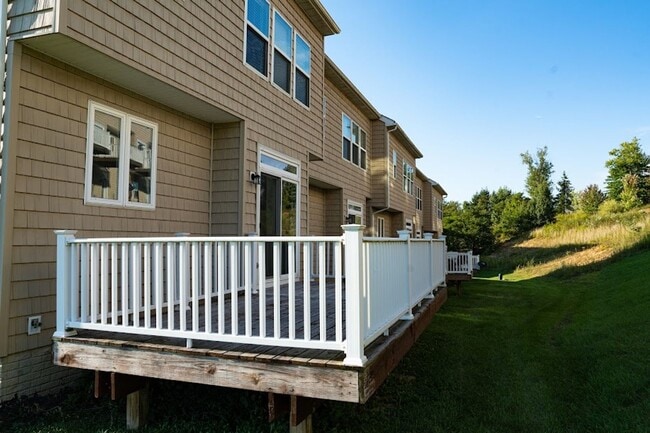 Photo - 4 Bedroom 3.5 Bathroom Townhome available in Suncrest Village- 06/4/2026